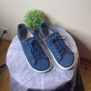 Birkenstock Navy Blue 
Lifestyle/casual comfort size 42 N size 10.5